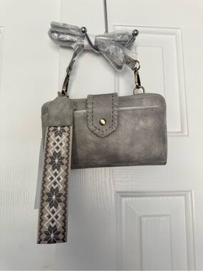 Neutral Gray Women’s Crossbody Wallet with Patterned Detachable Strap
